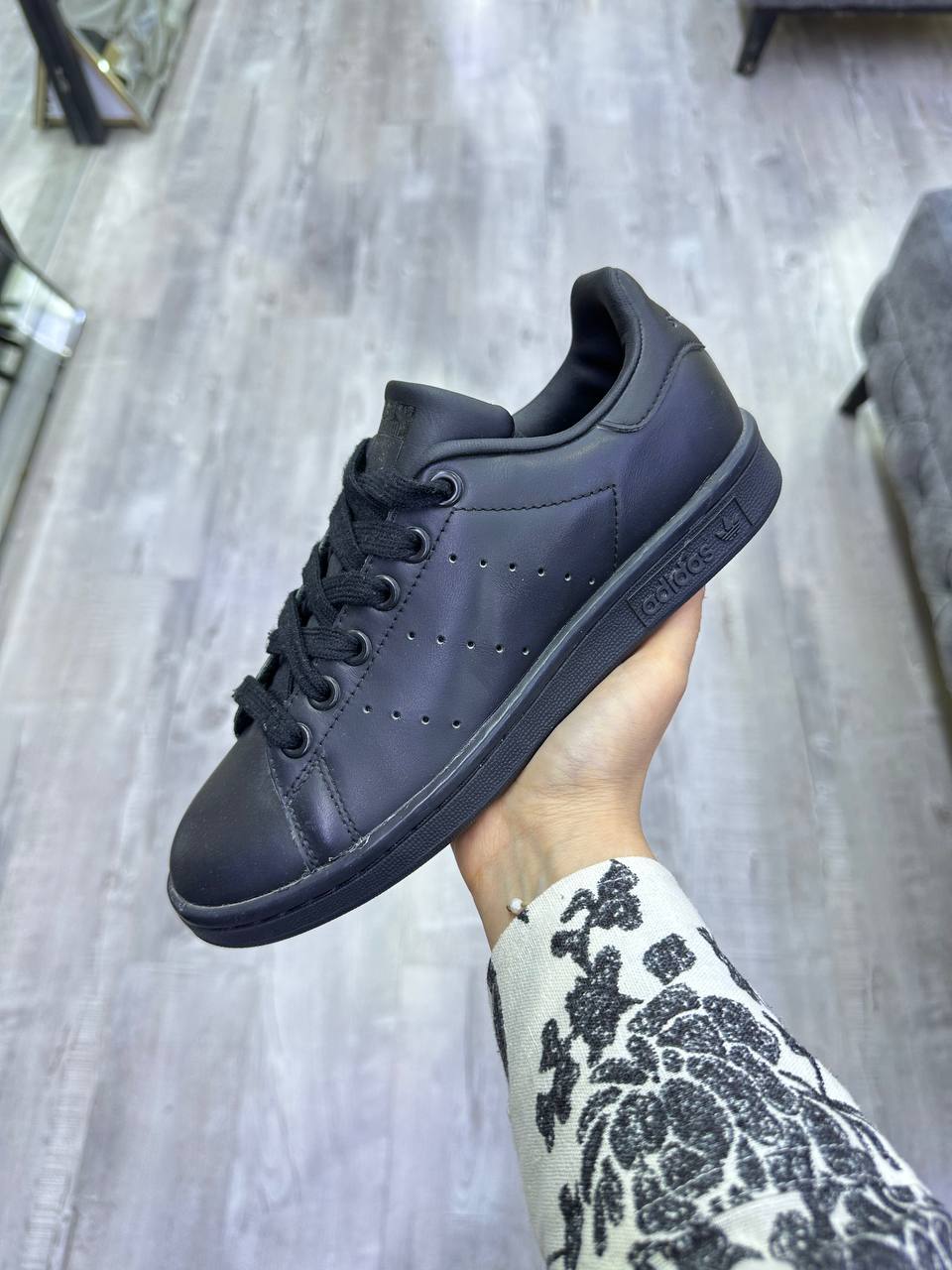 کتونی ادیداس stan smith مشکی  کد 9217